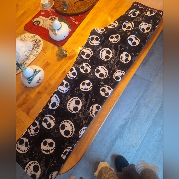 Disney Nightmare Before Christmas PJ Pants. NWOT. - Picture 2 of 5
